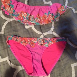 american eagle swimsuit