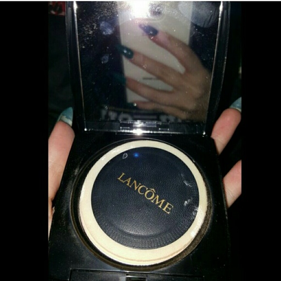 Lancome dual finish matte powder