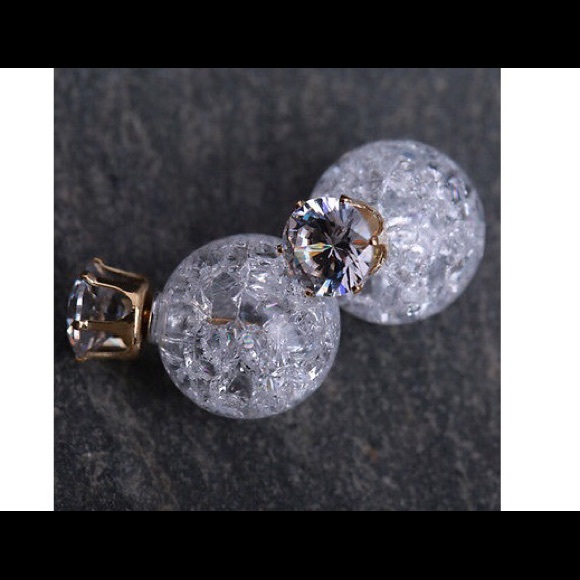 Jewelry - Crystal earrings