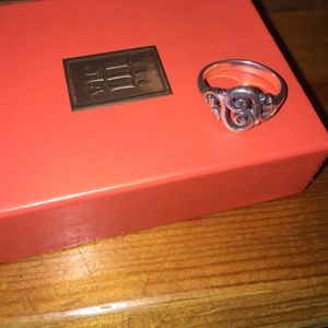 Swirly James Avery ring