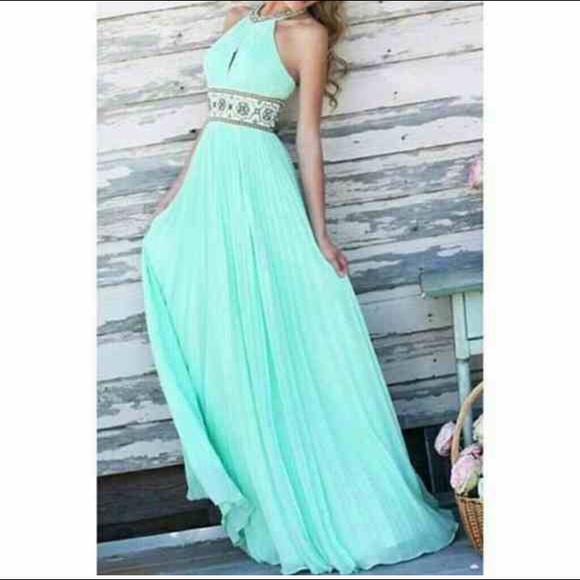 Sea foam elegant maxi dress