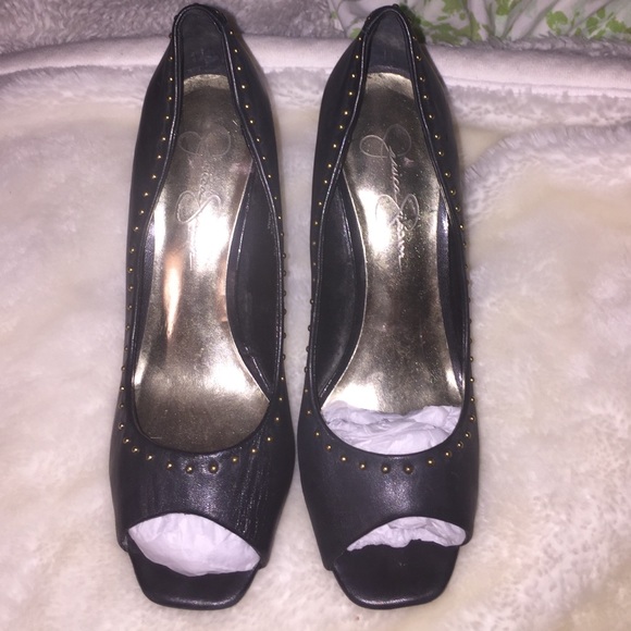 Jessica Simpson blk leather/gold stud open heels.