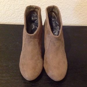 Carlos Sanatana Beige/Tan Suede Booties