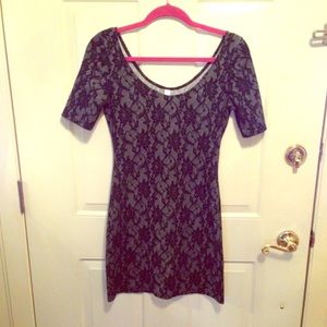 Black flower pattern fitted dress