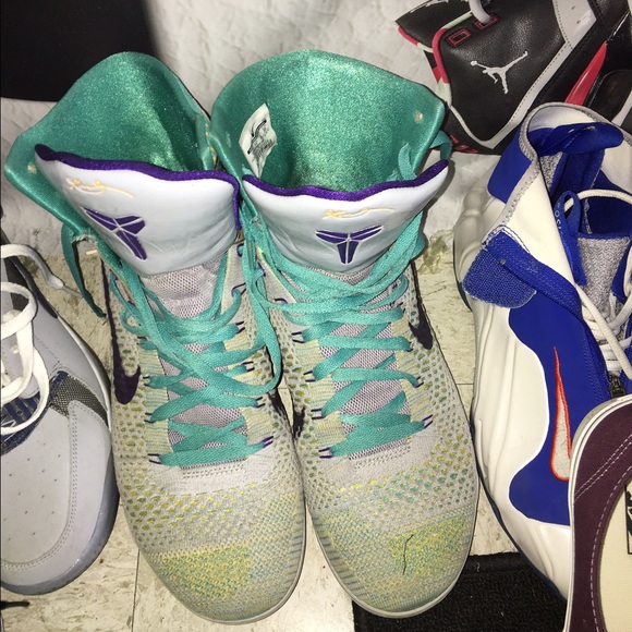 Kobe 9 elite super hero