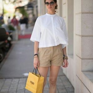 Khaki shorts with belt