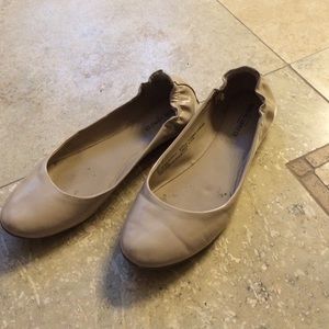 Tan ballet flats, patent