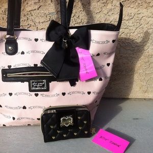 Blush signature banner Betsey  Set