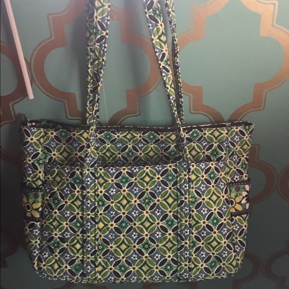 VERA BRADLEY TOTE/DUFFLE BAG