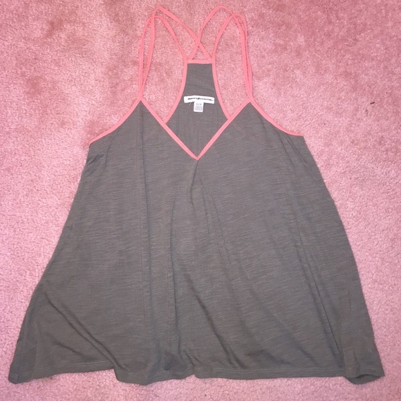 Flowy tank