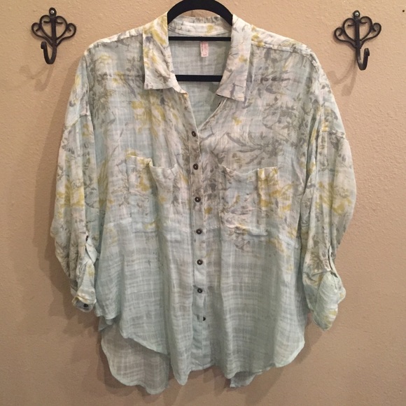Free People Floral Button Down w/ Open Back Detail