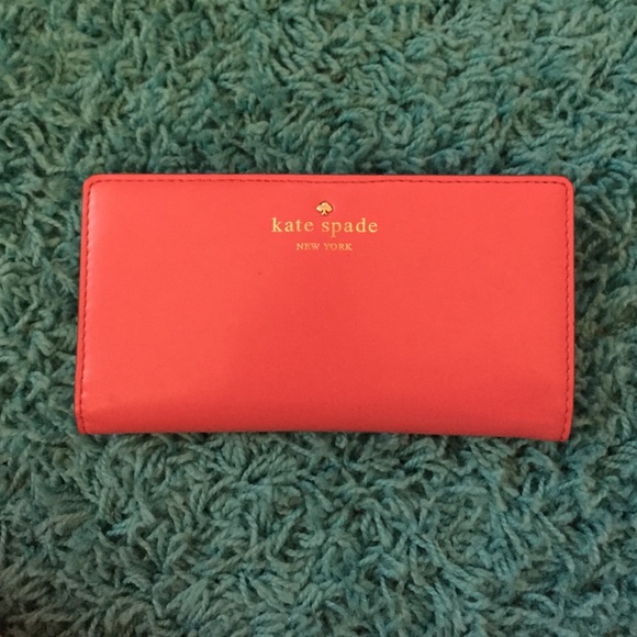 kate spade Handbags - TRADE FOR KATIEL21: Authentic Kate Spade Wallet