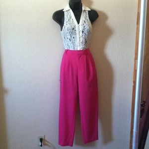 Outfit Pink Pants/White Lace Shirt
