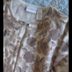Liz Claiborne cardigan🌹