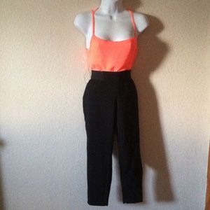 Outfit Orange Shirt/Black Pants