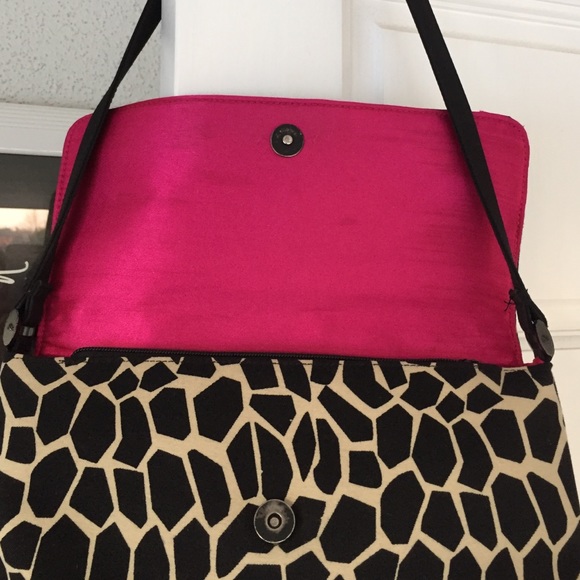 Giraffe spotted shoulder bag - Picture 2 of 4