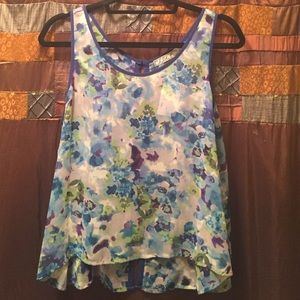 Chloe Kardashian Floral Sheet Blouse w/Back Slit