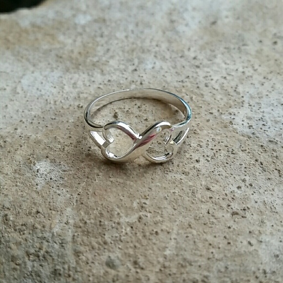 New sterling silver dual heart infinity loop ring