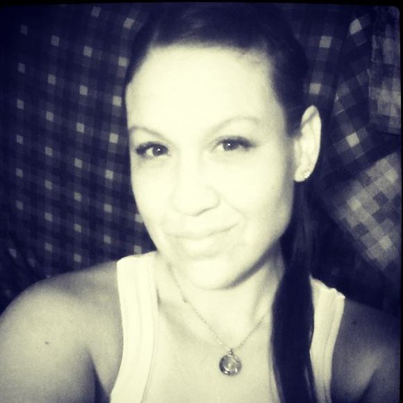 Meet your Posher, Jennifer - Picture 1 of 1