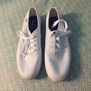 White keds