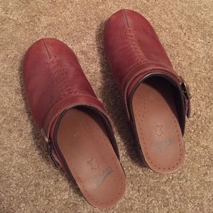 Dansko Brown professional clogs