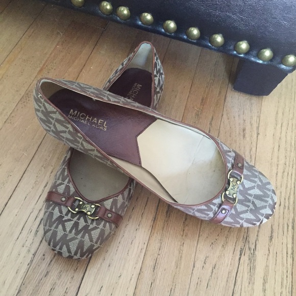 Michael Kors flats