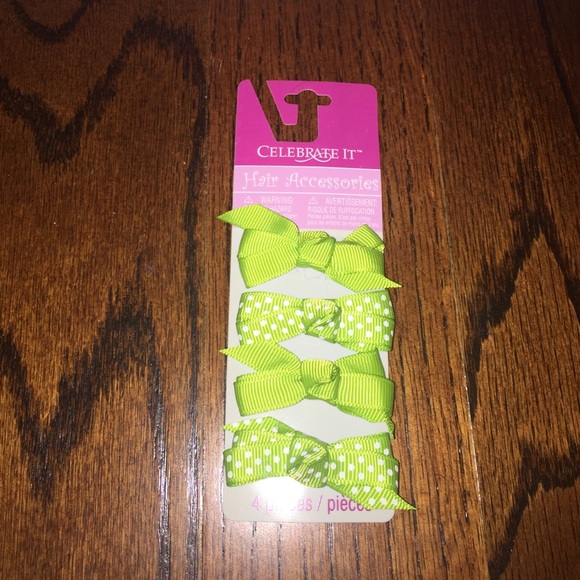 Green Hair Bows
