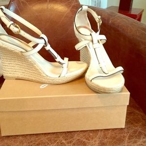Burberry white wedges