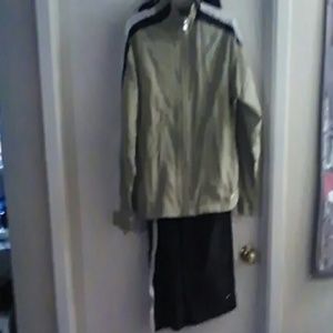 Women's jogging outfit