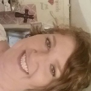 Meet your Posher, Sandra kay