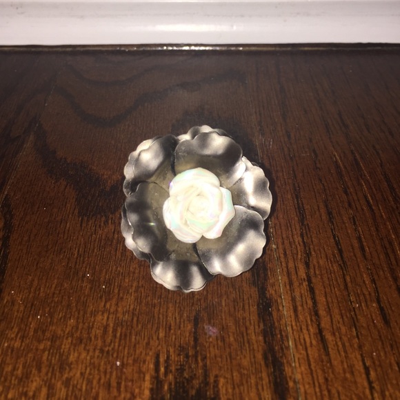 Pearl flower ring