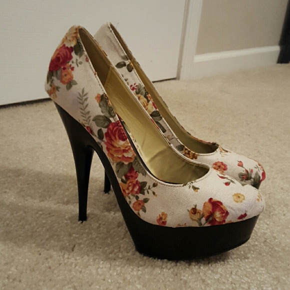 Floral Platform Stiletto size 8