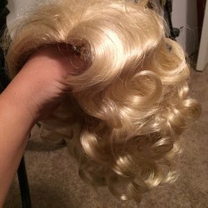 Blonde curls Women's wig, never worn