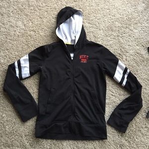 Nike women's hoodie size adult small