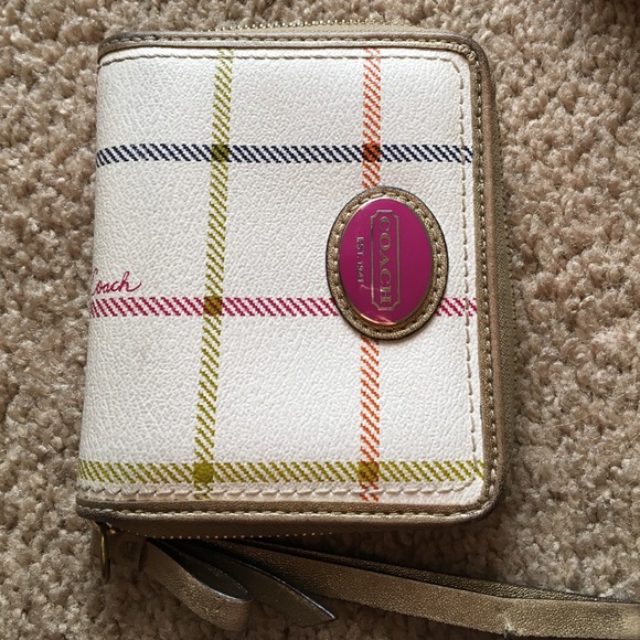 Coach wallet/wristlet - Picture 1 of 4