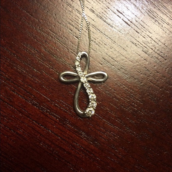 Diamond white gold cross pendant and chain