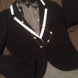 Trimmed single button blazer