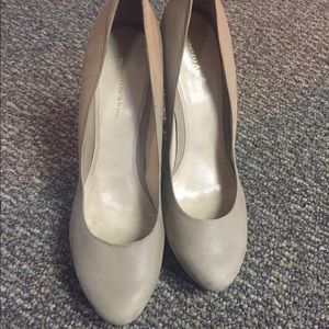 Enzo Angiolini cream pumps