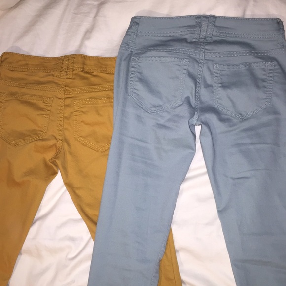 Bundle - 2 pairs skinny jeans