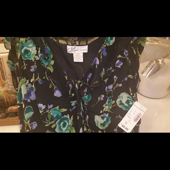 Dress - Picture 3 of 4