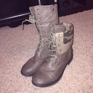 Madden girl combat boots