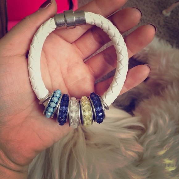Leather Bracelet💙💚⚪️💙💚