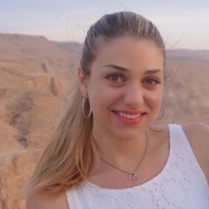 Meet your Posher, Alexandra