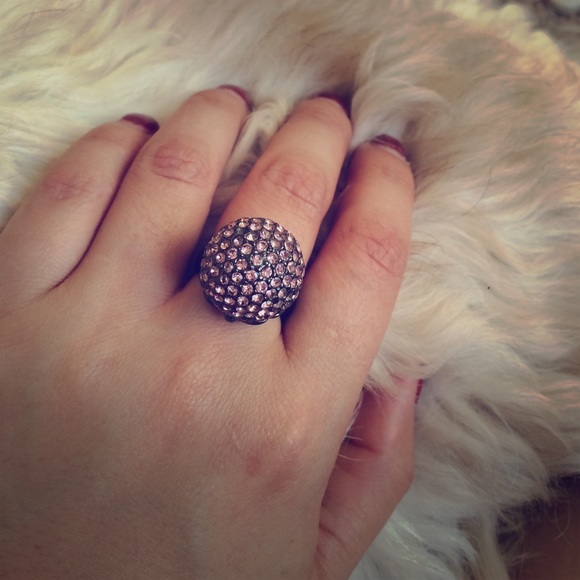 Betsey Johnson ring💕