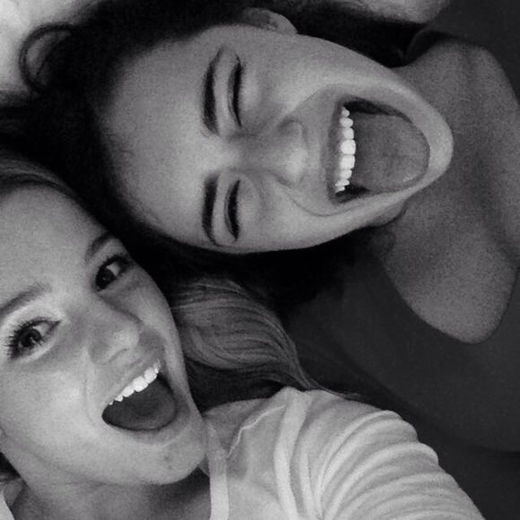 Meet your Posher, Yana - Picture 1 of 1