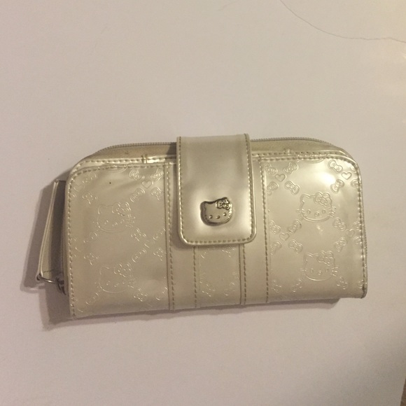 Hello kitty wallet