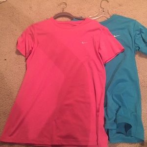 2 Nike t shirts