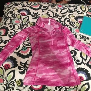 UNDER ARMOUR PINK LONG SLEEVE SHIRT😍