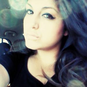 Meet your Posher, Amparo