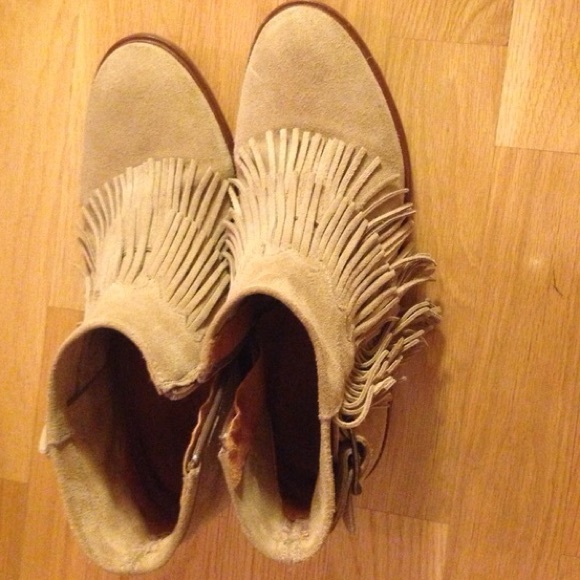 DISCOUNTED‼️top shop suede beige boots! - Picture 2 of 3